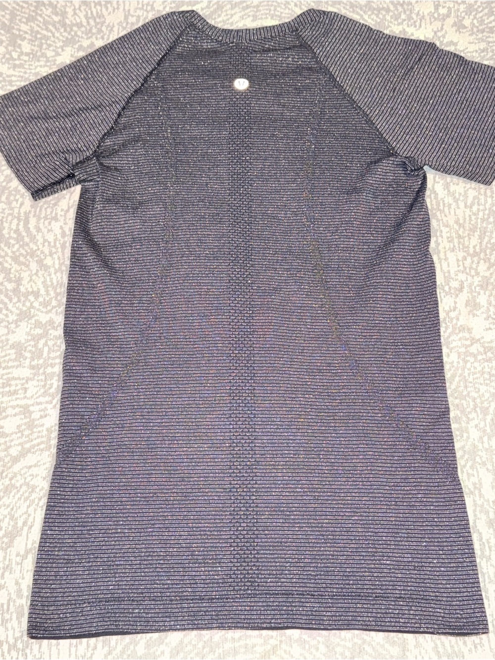 Lululemon /// Women’s Swiftly Tech Short-Sleeve Shirt 2.0 - Sparkle - Size 4 - Picture 9 of 14